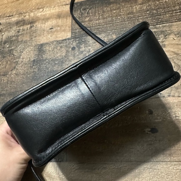 Brighton ‘One World by Brighton’ Vintage Crossbody - Picture 5 of 10